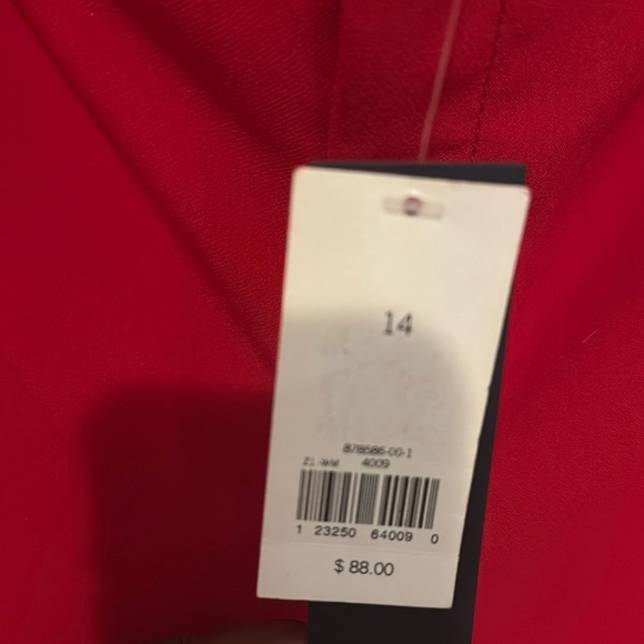 Banana Republic Avery Straight-Fit Mid-Rise Red pant size 14 New With Tags - Picture 7 of 11